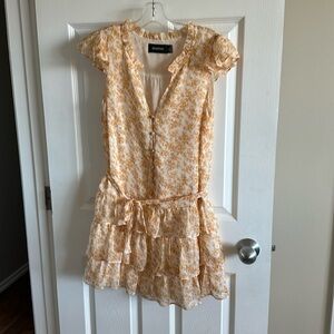 MINKPINK size XS, straight, flapper girl style yellow floral